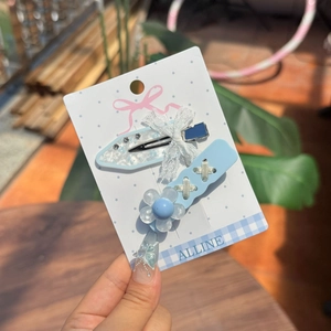 Fermagli per capelli azzurri stile ballerina con fiocco di pizzo e decori floreali