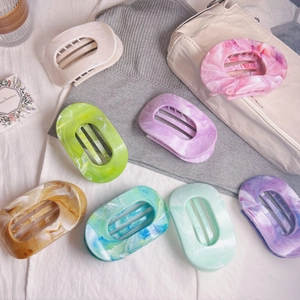 Pince à Cheveux Mate Marbrée pour Femmes Élégante Grande Pince à Cheveux Géométrique pour Cheveux Épais Accessoires de Cheveux en ABS Antidérapant
