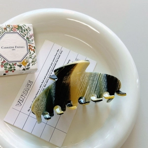 Vintage Acetate Hair Claw Clip Marble Striped Large Shark Clip For Women Elegant French Style Hair Accessories