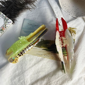 Pinces à cheveux perroquet en acétate chic pour femmes, designs d'oiseaux vert et rouge
