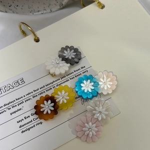 Korean Style Sweet Daisy Flower Hair Clip Cellulose Acetate Duckbill Side Clip Rhinestone Elegant Women Hair Accessories