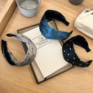 Vintage Velvet Polka Dot Wide Headband Fashion High Top Hair Hoop For Daily Commute Women Elegant Hair Accessories