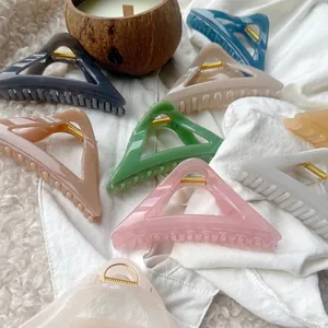 Elegant Large Triangular Hollow Hair Claw Clip For Women Minimalist Plastic Shark Clip Daily Hair Styling Jewelry Accessories Gift