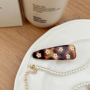Fermaglio per capelli vintage a tartaruga con piccoli fiori di margherite bianche per donna
