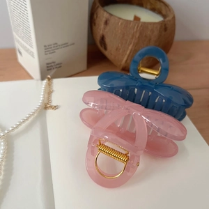 Détails de pinces à cheveux de 8cm en résine rose et bleue avec ressort doré élégant