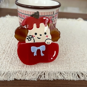 Pince à cheveux mignonne en acétate motif pomme et chien avec un nœud bleu doux