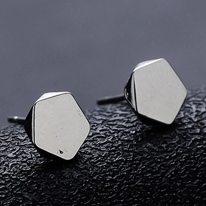 Minimalist silver geometric hexagonal stud earrings with polished mirror finish for men and women