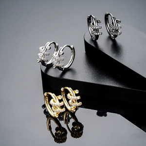 Boucles d'Oreilles Créoles en Cuivre Forme de Serpent pour Hommes Femmes Micro-Serti Strass Design Animal Bijoux de Mode