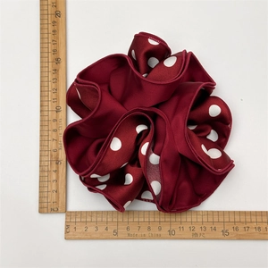 Chouchou en satin rouge foncé à pois blancs, grand élastique à cheveux de 15cm