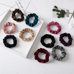 Scrunchies in Velluto Minimalisti per Donna Tinta Unita Elastici per Capelli Accessori per Fascia Moda Grandi Elastici per Acconciature Quotidiane