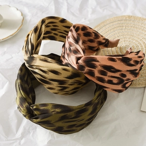 Leopard Print Twist Knot Wide Headband For Women Satin Fabric Fashion Hair Accessory Daily Headwear Leopard Pattern Headband