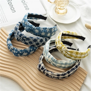 Assortiment de serre-têtes noués en denim et tissu floral pour femmes aux motifs variés