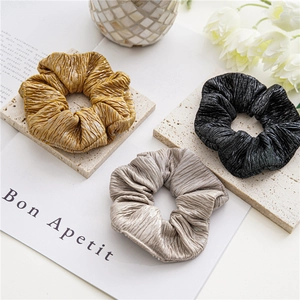 Scrunchies Plissés Métalliques Élégants pour Femmes Mode Grand Bandeau Cheveux Couleur Unie Élastiques Cheveux Accessoires