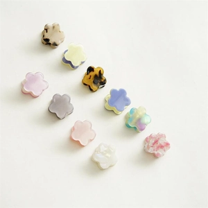 Lot de 10 mini pinces à cheveux fleurs en acétate aux motifs marbrés et tons macaron