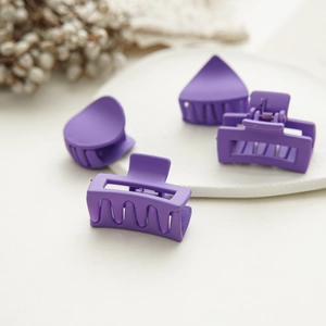 Lot de 4 pinces à cheveux bleu pervenche mat aux formes géométriques pour coiffures