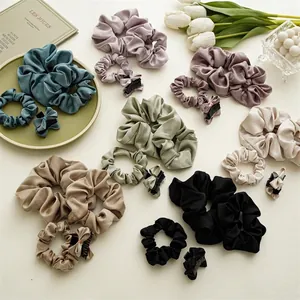 Lot de chouchous élégants en satin aux couleurs Morandi avec pinces à cheveux femme