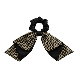 Elegant houndstooth bow scrunchie with long ribbons for French retro ponytail hairstyle