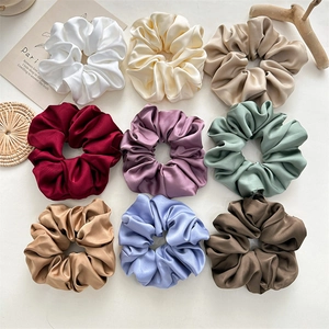 9er-Set große Satin-Haargummis in verschiedenen Farben mit hochwertigem Seidenfinish