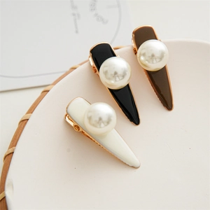 Three-piece elegant pearl hair clips set in white black and coffee colors for women