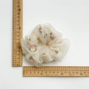 Measurement view of cream organza hair scrunchie with pink 3D roses, 11cm diameter
