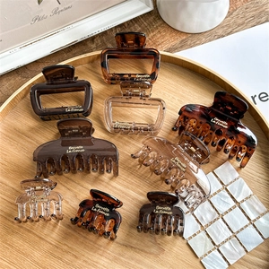 French Style Tortoiseshell Resin Hair Claw Clips Amber Coffee Acrylic Shark Clips For Women Daily Hair Accessories