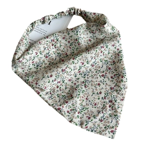 Chic floral elastic triangle bandana for women with pink and green flower pattern