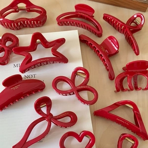 Eleganter Roter Acryl Haarklammer Für Damen Mode Buchstaben Druck Goldetikett Großer Shark Clip Haarschmuck Schmuck Geschenk