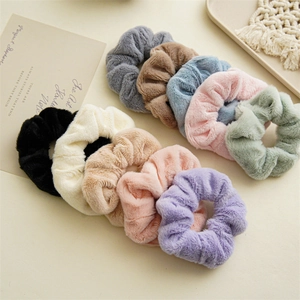 Set di 10 elastici per capelli in peluche di pelliccia sintetica in vari colori