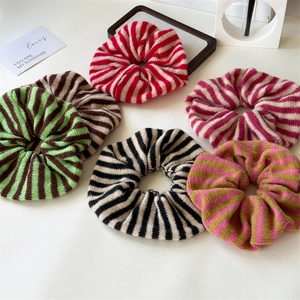 Vintage Striped Knitted Scrunchie Hair Tie Elegant Elastic Fabric Hair Band Soft Winter Ponytail Holder Accessory For Women