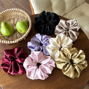 Set di 7 elastici per capelli in raso lucido in colori assortiti per acconciature francesi