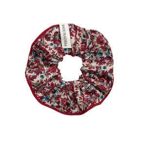 Chouchou en tissu à fleurs colorées avec étiquette Made in Korea pour accessoires