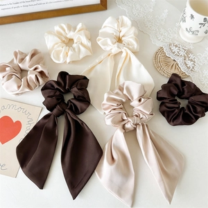 Elegante Scrunchie per Capelli con Fiocco in Satin in Stile Francese per Donna Elastico per Coda di Cavallo in Seta con Nastro