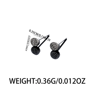 Boucles d'oreilles argentées avec motif de feuilles sculptées et design circulaire
