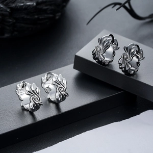 Retro Koperen Bladpatroon Gotische Oorringen Punk Krul Snijwerk Textuur Oorbellen Sieraden Voor Heren En Dames