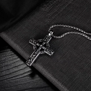 Collana con ciondolo a croce celtica argento retrò con motivo a nodi per uomo
