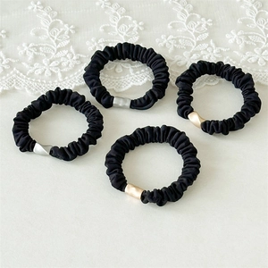 Lot de 4 chouchous noirs épais avec boucles élégantes en métal doré et argenté