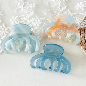 Elegant Acetate Octopus Hair Claw Handmade Marble Texture Hair Clip French Retro Nonslip Hair Accessories For Women Daily Styling
