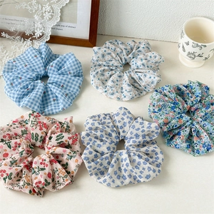 Grands Scrunchies en Mousseline Florale pour Femmes Doux Élégant Paisley Gingham Imprimé Cerise Élastiques à Cheveux Accessoires
