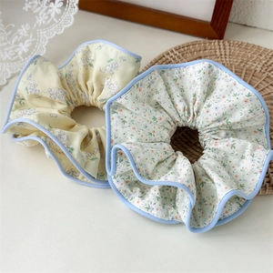 Set elastici per capelli a fiori gialli e blu con design rustico stile francese