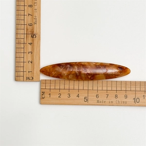 Elegant 9.5cm amber tortoise acetate hair clip with vintage handmade lettering detail