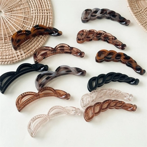 Koreanischer Stil Bananen Haarspange Für Frauen PC Harz Hohle Verdrehte Haarklammer Hoher Pferdeschwanz Fixierung Haarschmuck