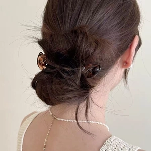 Eleganter Bananen-Haarclip aus Bernsteinharz für hohen Pferdeschwanz und Haarstyling