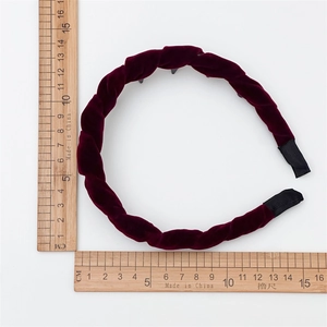 Vintage burgundy velvet twisted headband with inner hair comb and size scale display