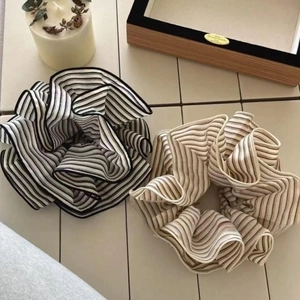 Retro Striped Fabric Large Scrunchie Pleated Hair Tie For Women High Elastic Ponytail Holder Korean Style Fashion Hair Accessories