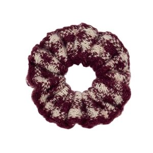 French vintage red and cream knitted checkerboard scrunchie for elegant hair styling