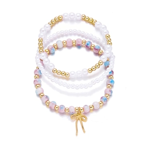 Set de pulseras de moda con perlas blancas, cuentas doradas y colgante de lazo dorado para mujer