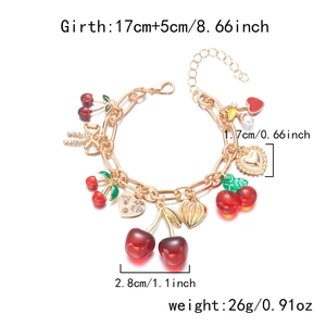 Detailed size chart of gold cherry heart pendant necklace with dimensions and weight
