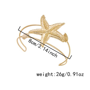 Détail du bracelet de bras étoile de mer avec dimensions 8cm de diamètre et poids de 26g