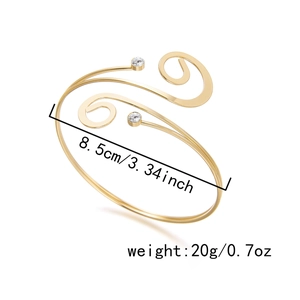 Vue détaillée du bracelet de bras étoile de mer avec diamètre 8,5 cm et poids 20 g