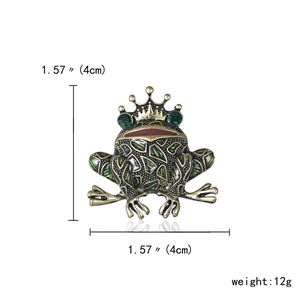 Cute cartoon frog brooch with crown and green gemstones in vintage gold alloy, 1.57 inch